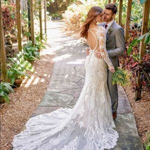 Essence of Australia 2021 long sleeve ivory wedding gown